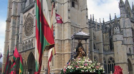 Traslado de la Virgen del Camino desde León
